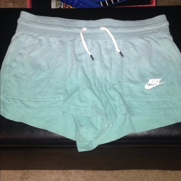 short nike hombre 2018